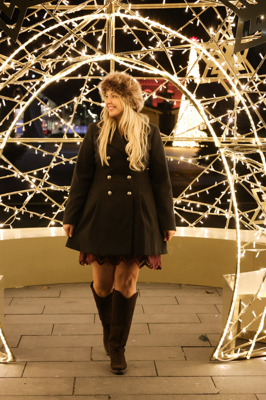 Madelene Kåpe - Black