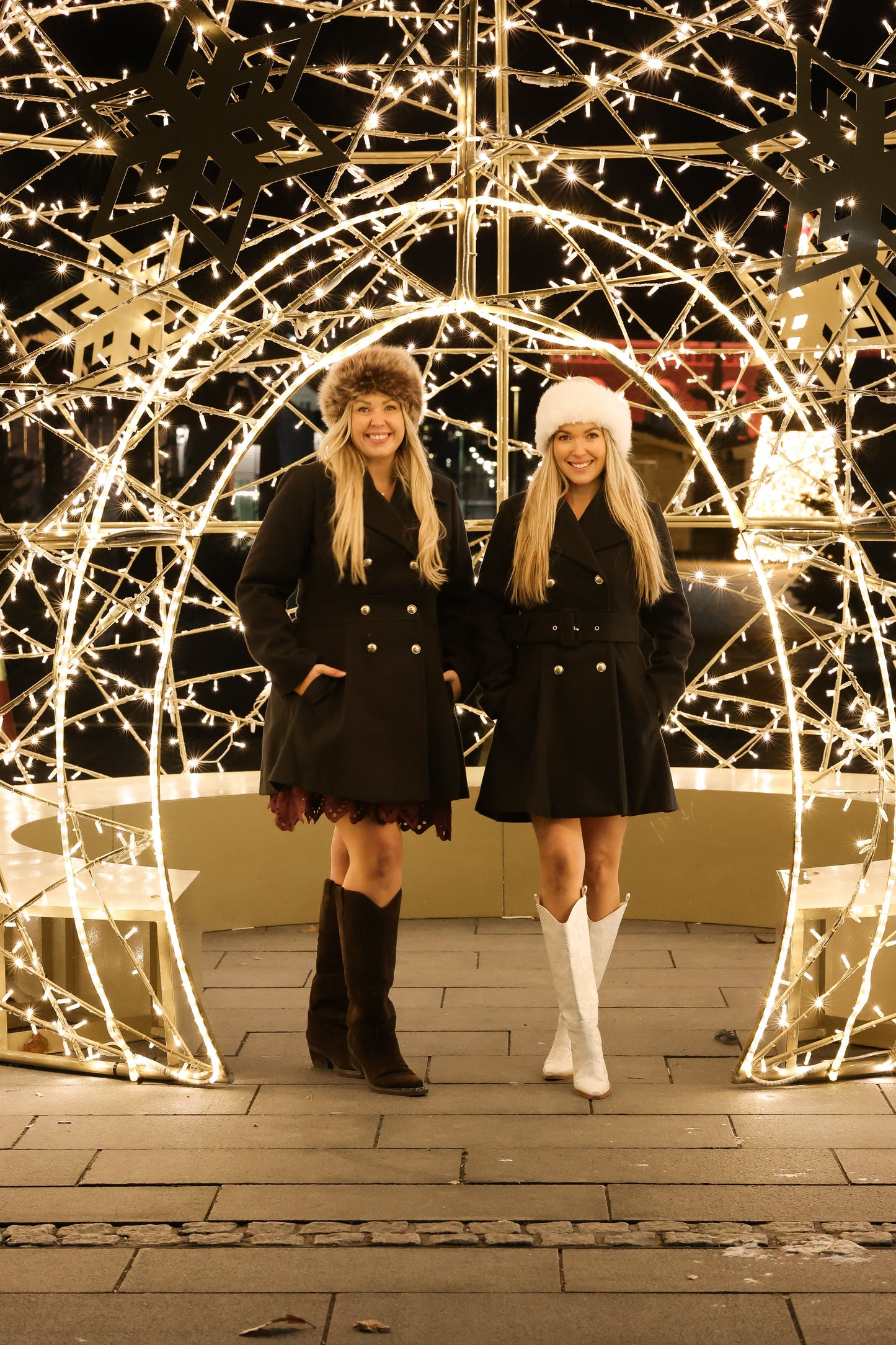 Madelene Kåpe - Black