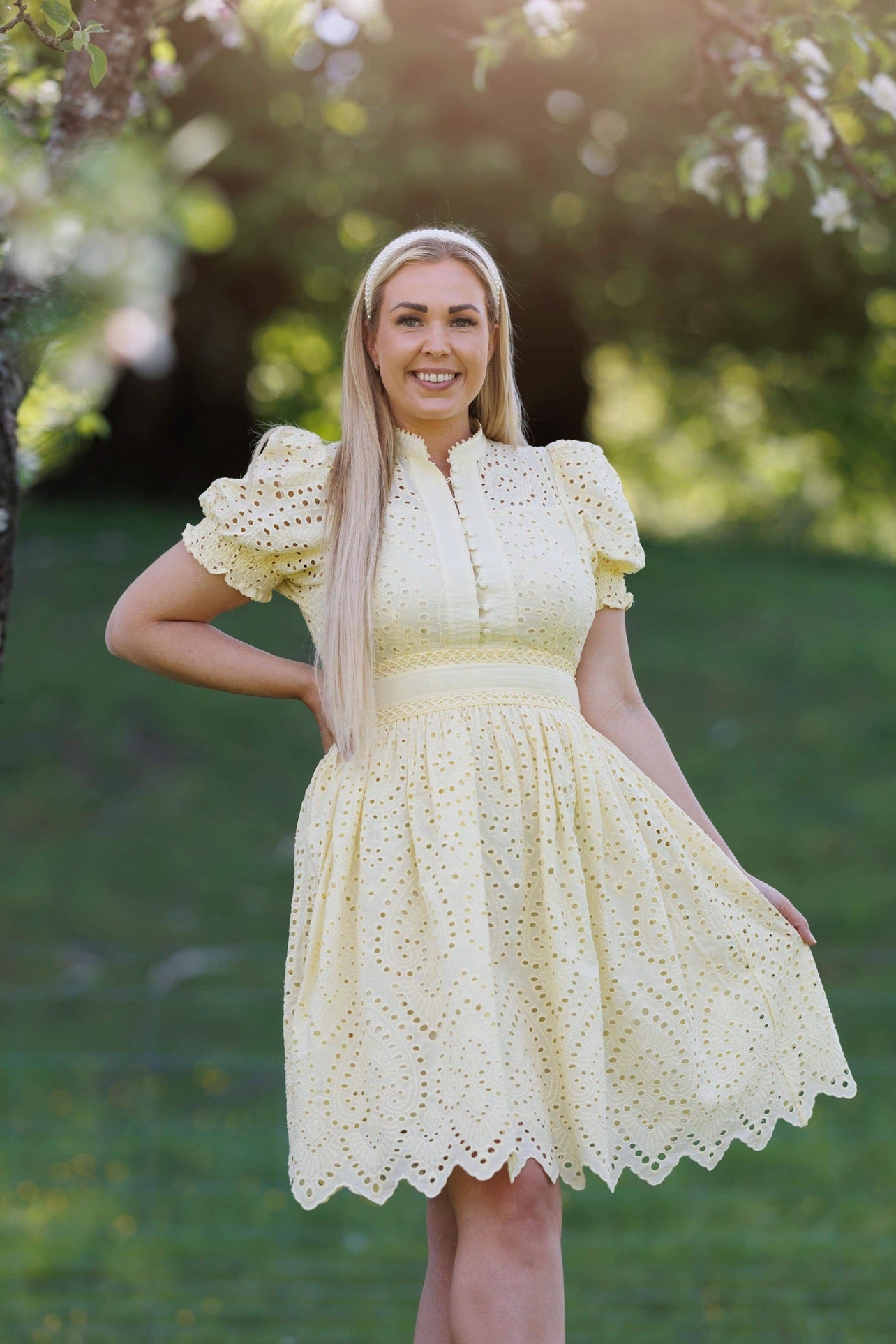 Sara dress - Light Yellow